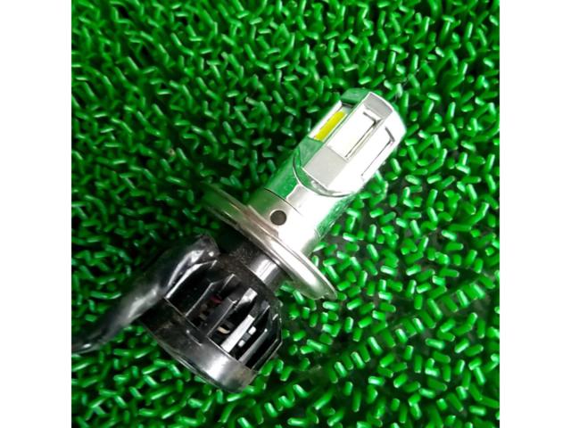 RTD LEDバルブ※ホワイトに光ります【H4】