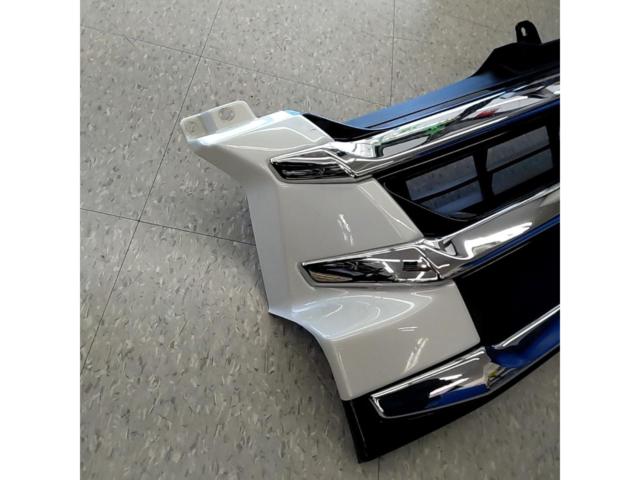 MODELLISTA フロントグリル【200系ハイエース 4型 ワイドボディ】