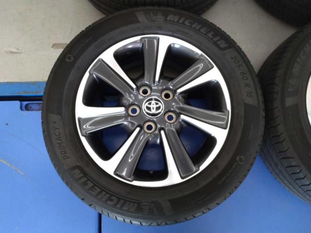 TOYOTA純正 80系ノア･ヴォクシー純正ホイール + MICHELIN PRIMACY4
