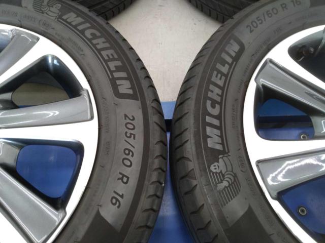 TOYOTA純正 80系ノア･ヴォクシー純正ホイール + MICHELIN PRIMACY4