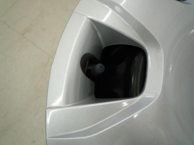 【トヨタ純正】 200系純正スチールホイール