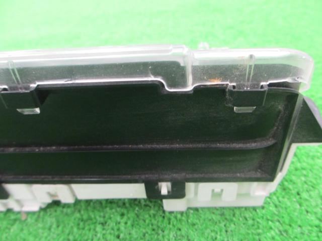 Daihatsu genuine speedometer
Move / L150