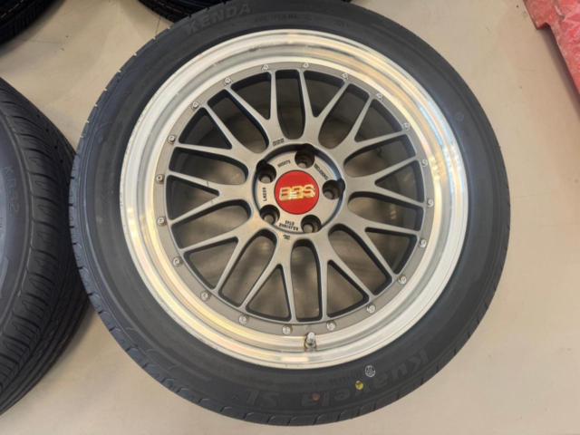 BBS LM220+ KENDA KR32【エルグランド(E52系)/ヴァンガード(30系)/フーガ(Y51系)/シーマ(HGY51)/アウトランダー(CW系/GF系)】
