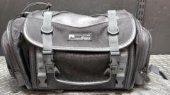 【MOTO FIZZ】 MFK-100ミニフィールドシートバッグ 19L～27L ブラック