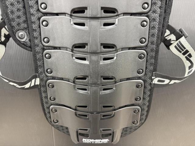 【KOMINE】 04-688 SK-688 スプリームボディプロテクター サイズ:XL