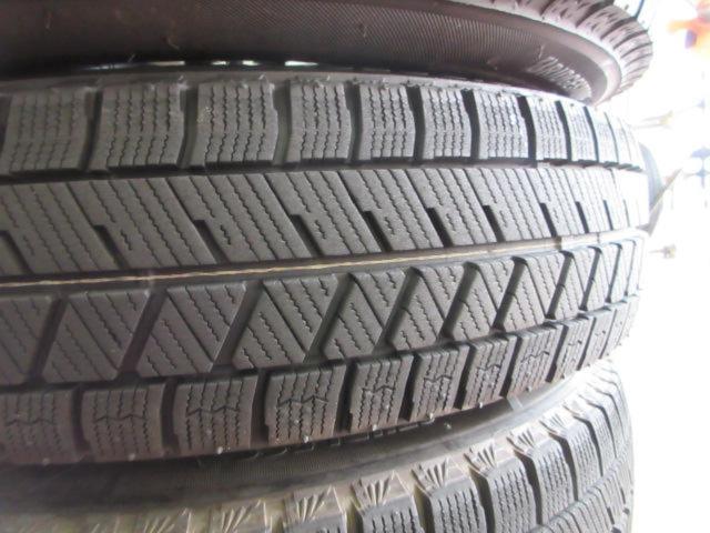 MARUKA SERVICE SCHNEDER + BRIDGESTONE BLIZZAK VRX3 (Z07533)