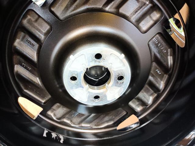 日産 E13ノートオーラ純正アルミホイール