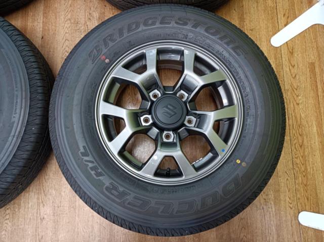 SUZUKI ジムニーノマド純正 + BRIDGESTONE DUELER H/L 96S