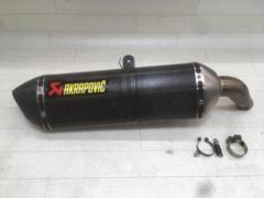 AKRAPOVIC
Carbon slip-on silencer
SV650