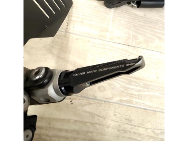 KAWASAKI ZX-6R 純正ステップセット + Valter Moto Components マルチステップバー