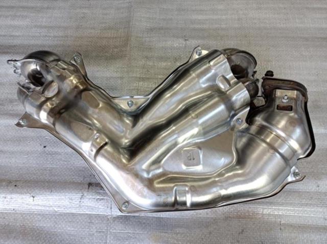 スバル純正 ZD8/BRZ純正エキゾーストマニホールド(エキマニ)