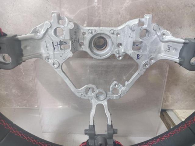 スバル純正 BRZ/ZD8純正 レッドステッチステアリング