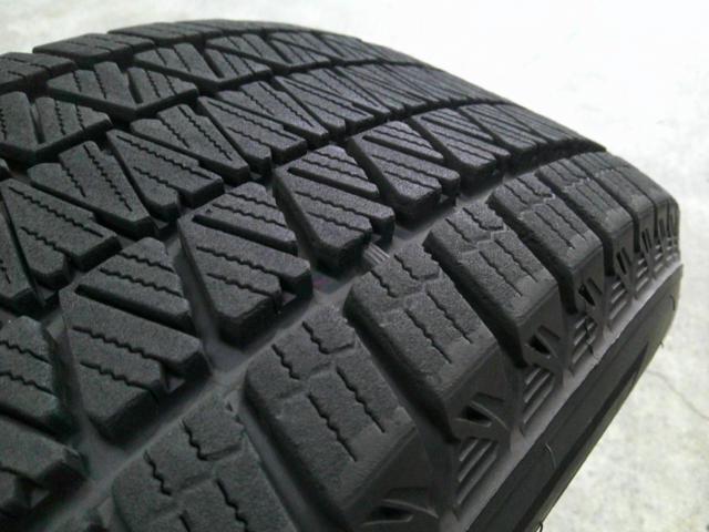 BRIDGESTONE BALMINUM BR10+BRIDGESTONE BLIZZAK DM-V3