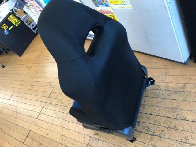 SUBARU インプレッサ純正シート LH