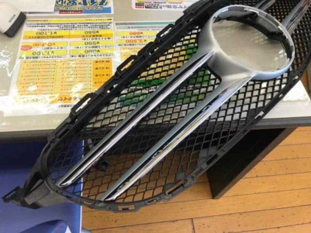 メルセデスベンツ Cクラス純正 フロントグリル
