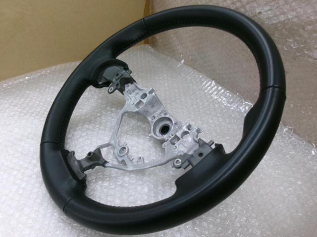 トヨタ純正 60系 ハリアー純正 レザーステアリング 【GS120-05940】