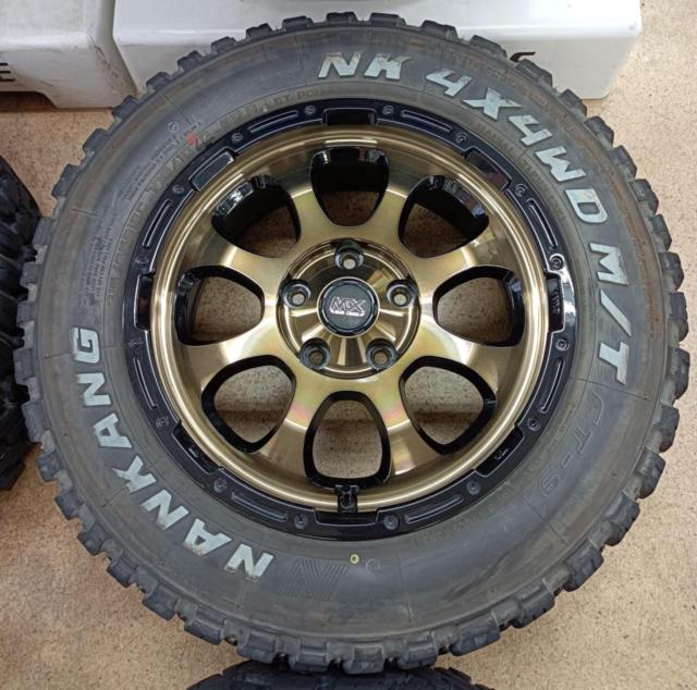 HOT STUFF MAD CROSS GRACE + NANKANG NK 4x4WD M/T 109/107Q 8PR