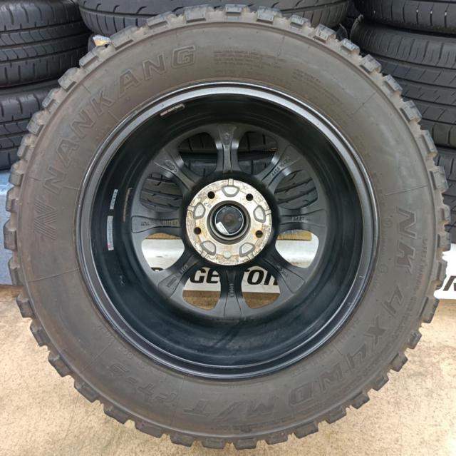 HOT STUFF MAD CROSS GRACE + NANKANG NK 4x4WD M/T 109/107Q 8PR