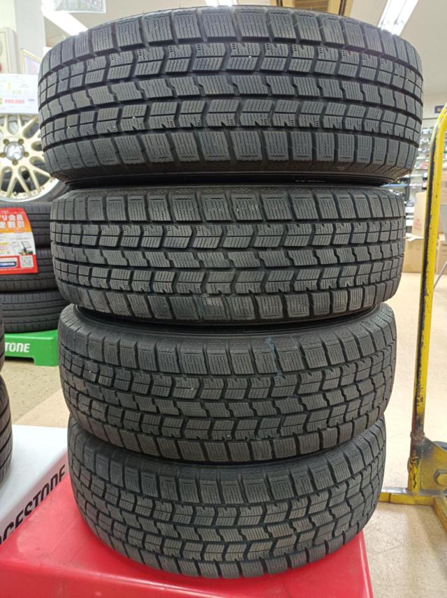 ダイハツ 純正 ロッキー + GOODYEAR iCE NAVI7 97Q