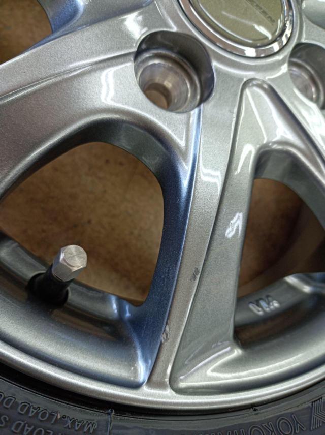 AUTOBACS LEBEN BX 8スポーク + YOKOHAMA BluEarth-Van RY55 80/78N LT