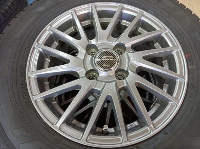 A-TECH SCHNEIDER SR28 + YOKOHAMA iceGUARD iG80 E+ 88Q (電動車対応タイヤ)