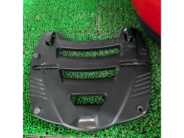 ワケアリ【GIVI】MAXIA モノキー トップケース