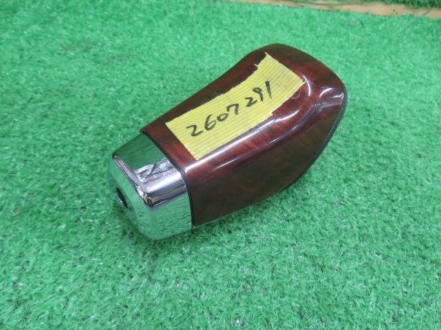 トヨタ 200系クラウンロイヤル 純正シフトノブ