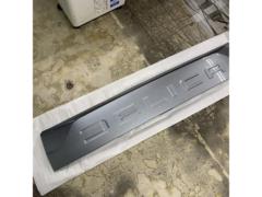 【三菱純正】(90810-7UL0A-01)テールゲートガーニッシュ