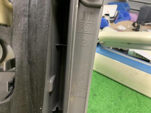 【トヨタ純正】ノア純正 テールレンズ 左右セット