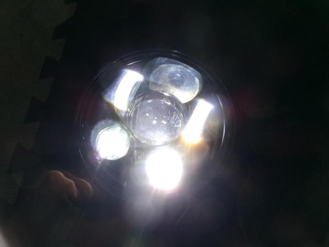 メーカー不明 LED ヘッドライト