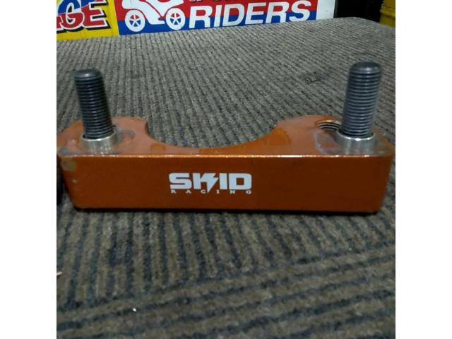 【180系クラウン】SKID Racing キャンバーアダプター