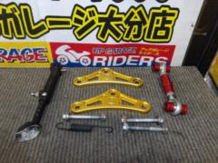 【Z900RS(2024年)】メーカー不明 ローダウンリンク ゴールド + POSH リアサスリンクロッド レッド + 調整式サイドスタンド