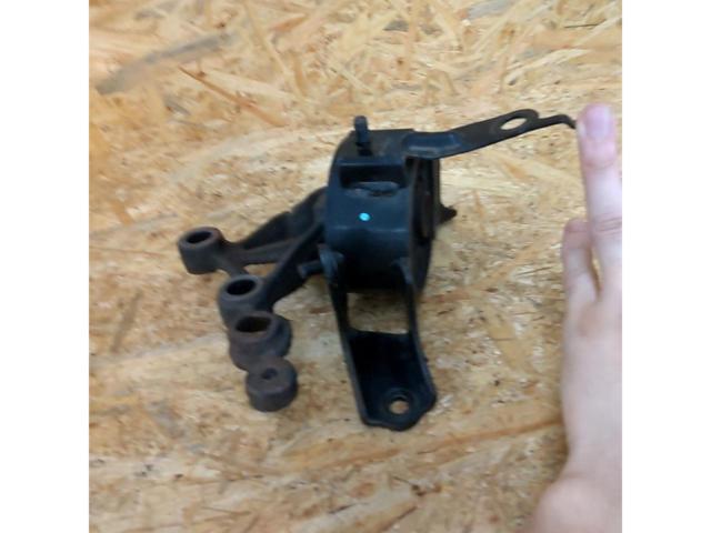 Genuine Daihatsu mounting insulator
LH (Engine mount on the passenger side) Tanto (L375S/V) / Move (L175S)