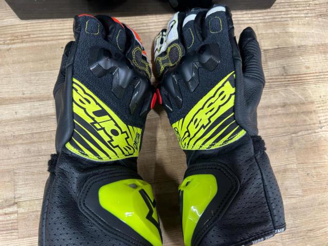 Alpinestars GP TECH V2