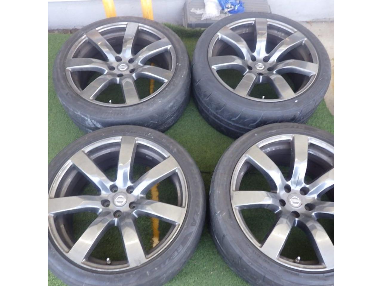 【ホイールのみ4本】【日産純正】35GT-R前期純正 RAYS製ホイール前後サイズ違い【フロント:9.5Jx20+45/リア:10.5Jx20+25/114.3-5H】