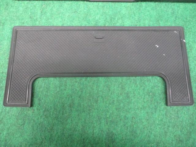 ノーブランド ダッシュボードトレイ ジムニー JB64/JB74 AT車用