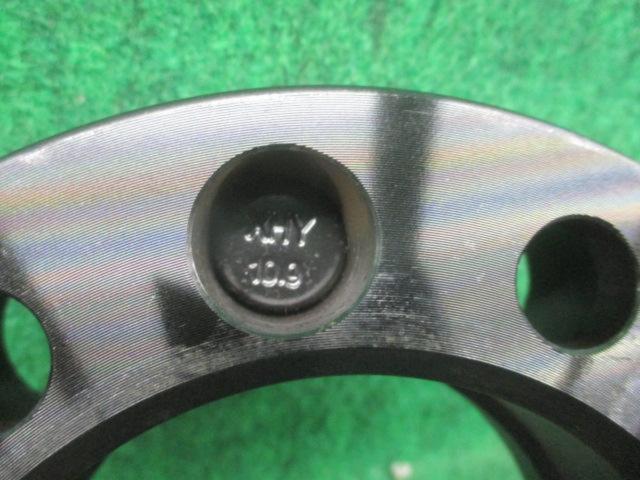 ノーブランド ハブ一体型ワイドトレッドスペーサー 139.7-6H M12XP1.5 40mm ハブ径106