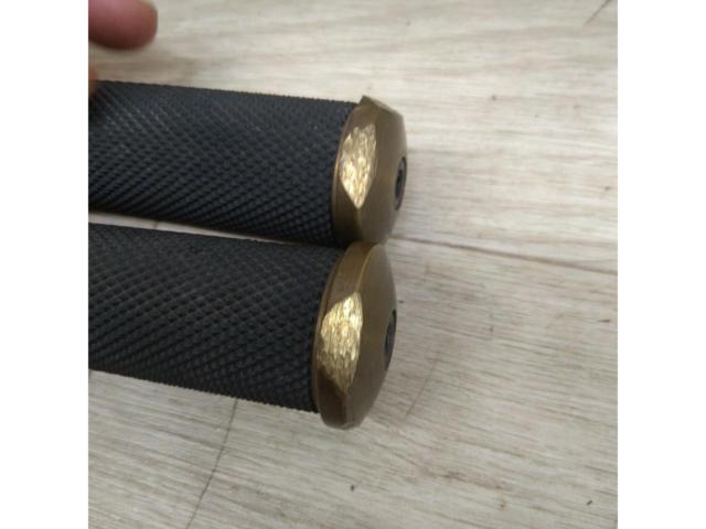 Y’s GEAR(ワイズギア) BOLT 純正オプション 真鍮 ステップペグ