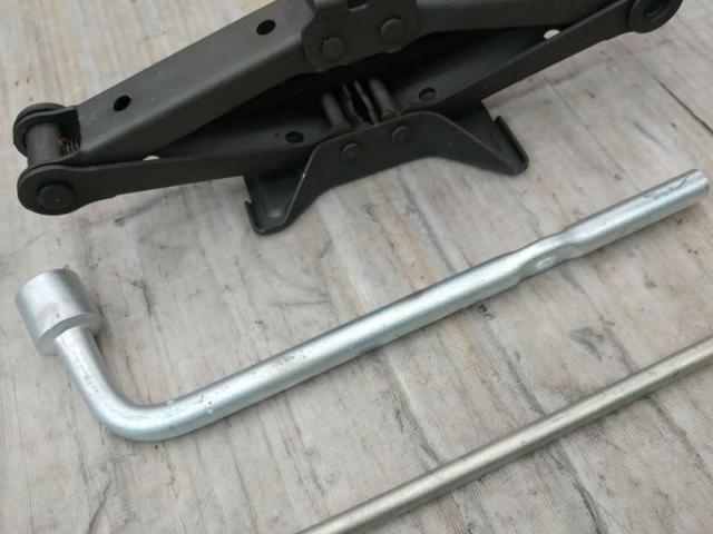【WG】メーカー不明 パンダグラフジャッキ
