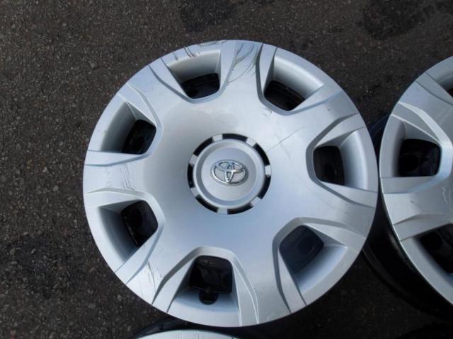 【トヨタ純正】 200系ハイエース純正スチールホイル