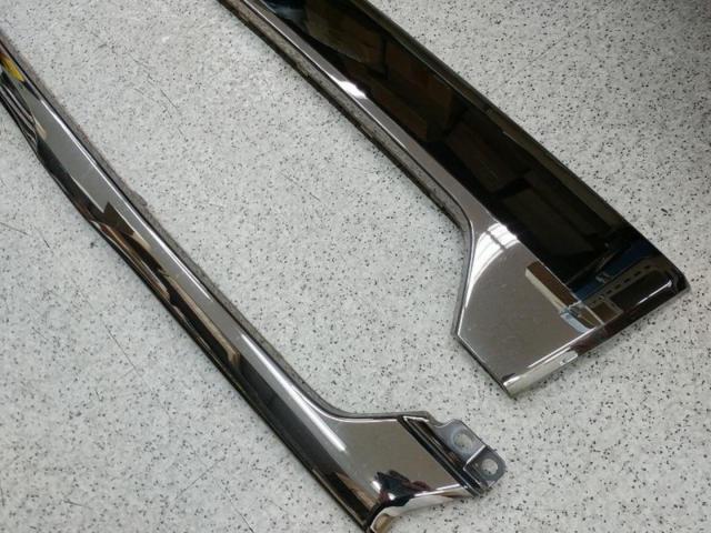 【トヨタ純正】フロントグリルガーニッシュ
