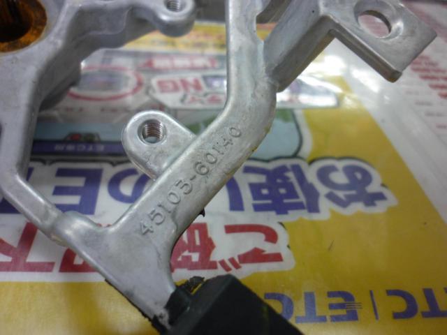 【トヨタ純正】200系/ハイエース純正ステアリング