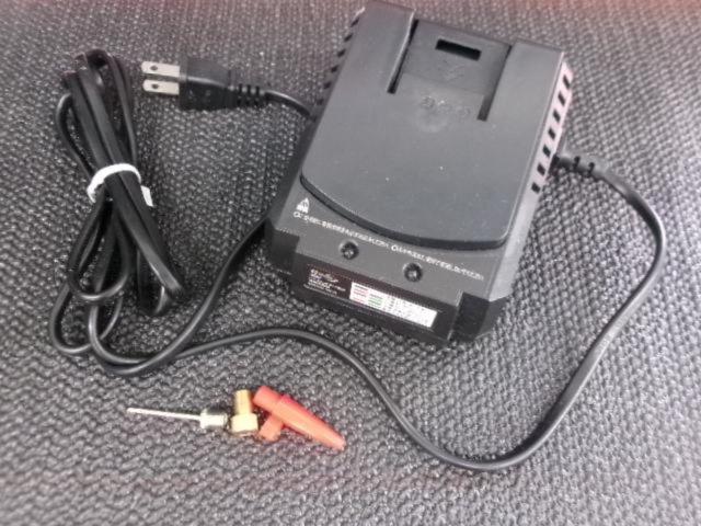 株式会社RETZ 充電式エアコンプレッサ(BS-108VAC)