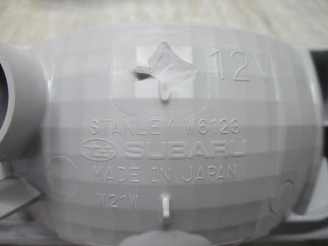 トヨタ純正 ZN8 GR86 純正バックランプ 【STANLEY W6123】
