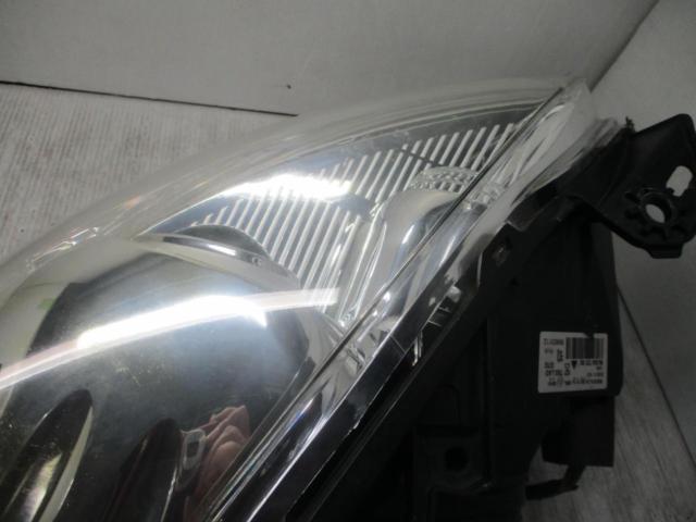 【ワケアリ】PEUGEOT(プジョー)純正 T87 5008 純正 HIDヘッドライト 【9685473780】LH
