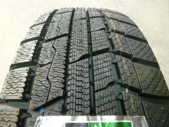 HOT STUFF Exceeder E08 + TOYO winter TRANPATH TX