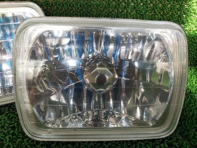 【メーカー不明】AAA HT6003 汎用角目ヘッドライト