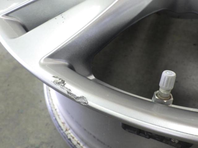 【日産純正】 E52 エルグランド ハイウェイスター純正ホイール
