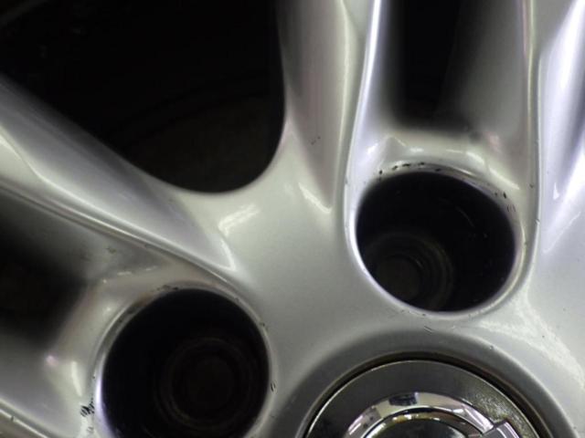 【日産純正】 E52 エルグランド ハイウェイスター純正ホイール