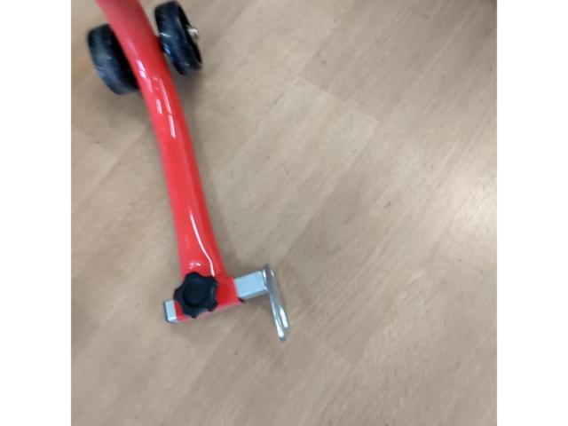 Tools ISLAND リアメンテンススタンド